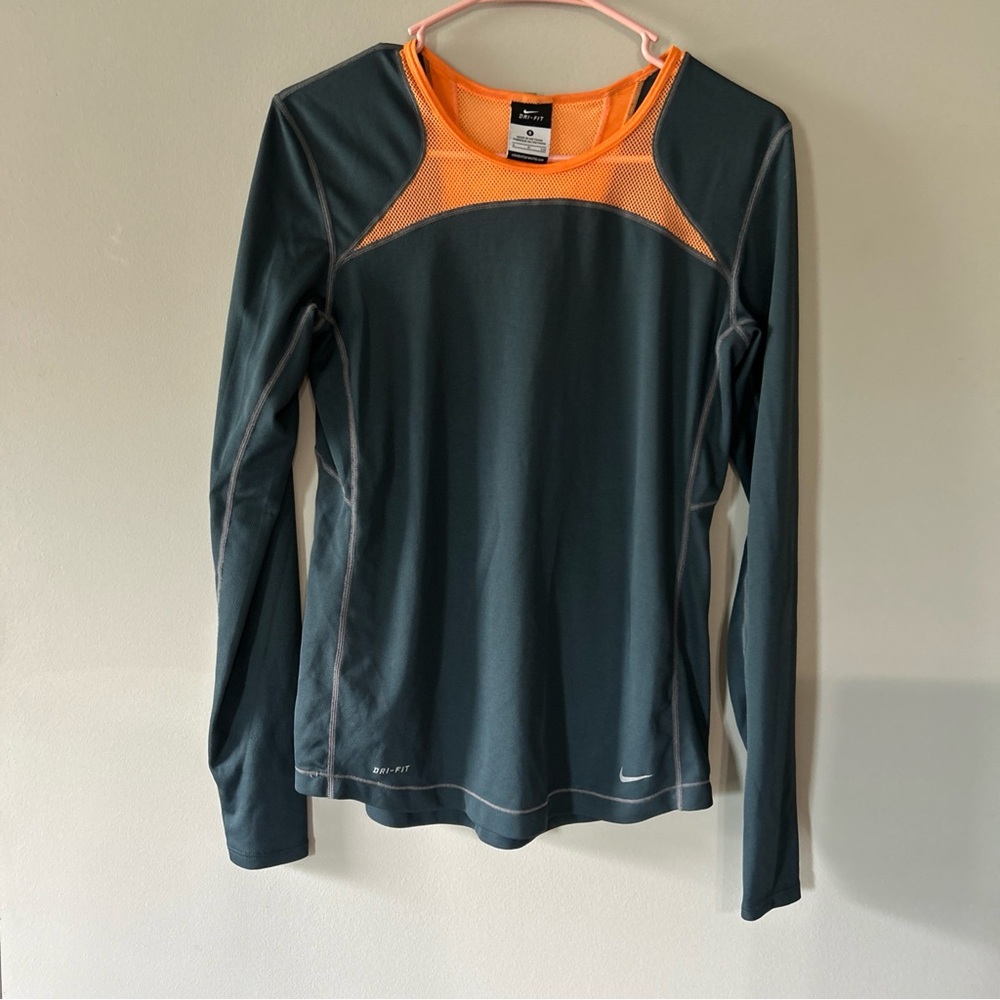 Nike Women's Long-Sleeve Dri-FIT Top in gray with Orange Mesh